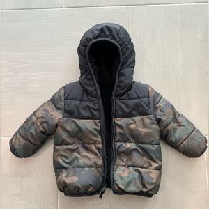 BabyGap ColdControl Max Reversible Puffer Jacket Size 12-18 months